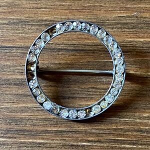 vintage 1950's crystal circle pin sterling silver brooch (MISSING 4 STONES)